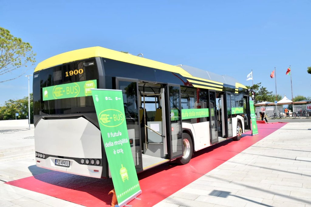 🚌 #mobilita #trasportipubblici 🚍

Al #Lido presentazione del primo prototipo di bus elettrico #Actv che viaggerà sull'isola

➡ L'attuale flotta al Lido e Pellestrina verrà sostituita nel 2020 con mezzi dotati di pacchi batteria con autonomia di 70 km/giorno

#muoversivenezia