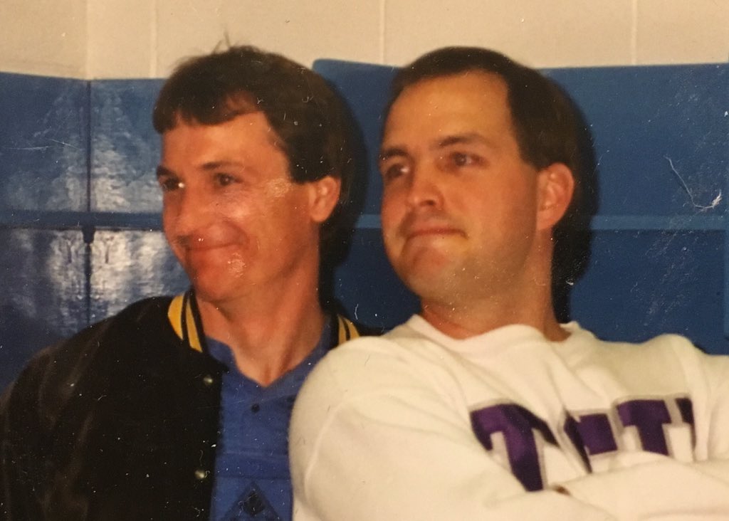 FormerRadioDude's tweet photo. .@garthbrooks and I were much younger in this photo. #Flashback1991 #GARTHinBOISE https://t.co/oE3ClDGvxm