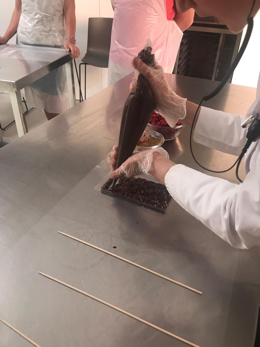 ubbusinessbcn's tweet photo. The director of @MuseuXocolata Paco Gil shared the marketing strategy of the museum with the participants of the Barcelona Marketing and Business Models #SummerSchool. The seminar was followed by the #Chocolating workshop. Delicious! 🍫 #museuxocolata #museuxocolatabcn #xocolata https://t.co/CARs1DC72M