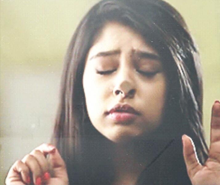 afsa_angel's tweet photo. N:kch garbar hai smthnq is wrong M:oh really N:hmm #KYYS4OnVootWithPaNiAsMaNa @LaghateParth @niti_taylor @justvoot https://t.co/kyeYRWRqGl