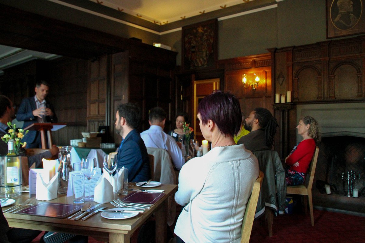 CumberlandLodge's tweet photo. Great to have @andrew_harrop, general secretary of @thefabians with us last night, to deliver opening reflections on our draft #Working #Identities report by @EvaSelenko, ahead of our dinner consultation and group discussions on its key themes &amp; recommendations. #CLworking https://t.co/BYCsN8HI76