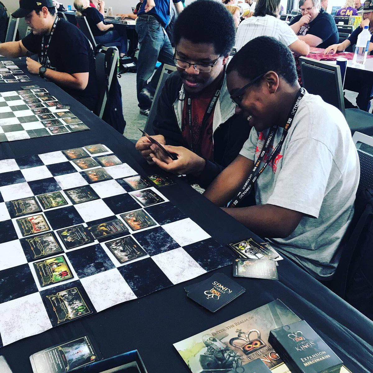 Eternal_Kings's tweet photo. We’re at the San Diego Comic Con! Come find us and play!
👑
#sdcc #sdcc2019 #sdccexclusive #sdccgames #chess #evolved https://t.co/7UoJNCDR6L
