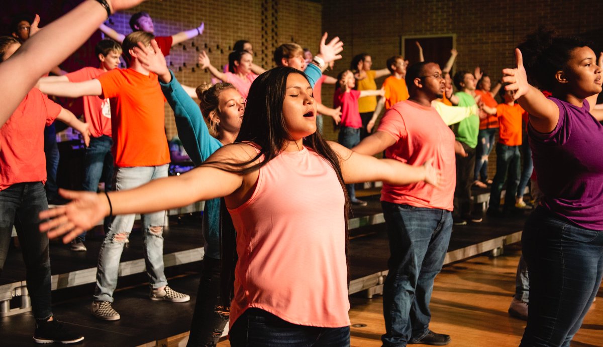 cccamps's tweet photo. The Catalysts were on FIRE last night! 🔥 Great job to all of our high school campers on a spectacular showcase—and thank you for 11 days of hard work, endless determination, and loving hearts. #cccamps https://t.co/a3I19Nf8KR