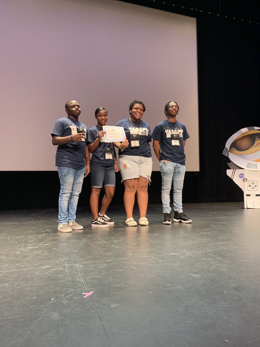 HHS__SADD's tweet photo. #YADAPP Mini-grant winners πready to bring back our plan and put it into action for the #5800Family https://t.co/Fly3IT8nme