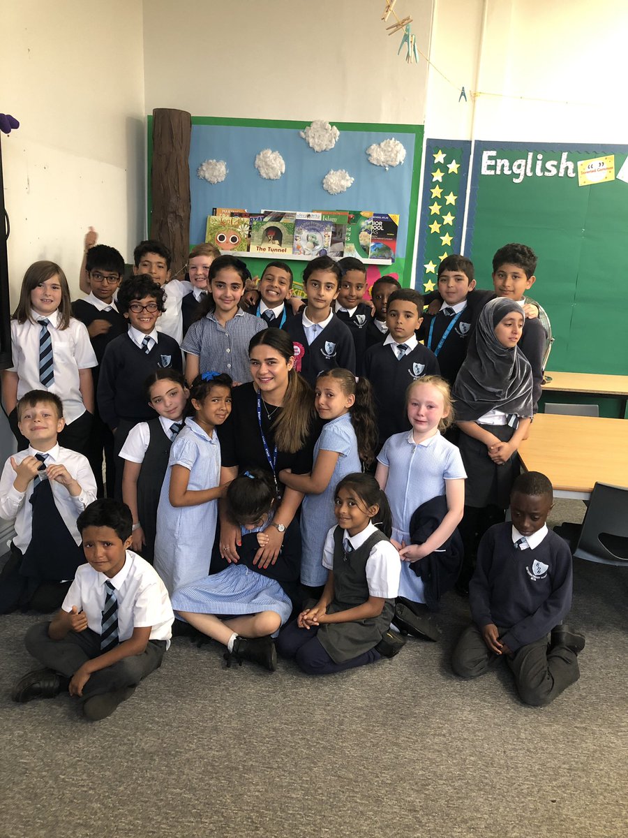 Miss_Lates's tweet photo. How lucky am I to have worked with the most gorgeous, caring and hardworking children for my first year of teaching? Today was an absolute wave of emotions and I will miss them truly!! Thank you to the staff at Smithdown who have been there for me throughout the year ❤️❤️❤️ https://t.co/iLIVzmPx4c