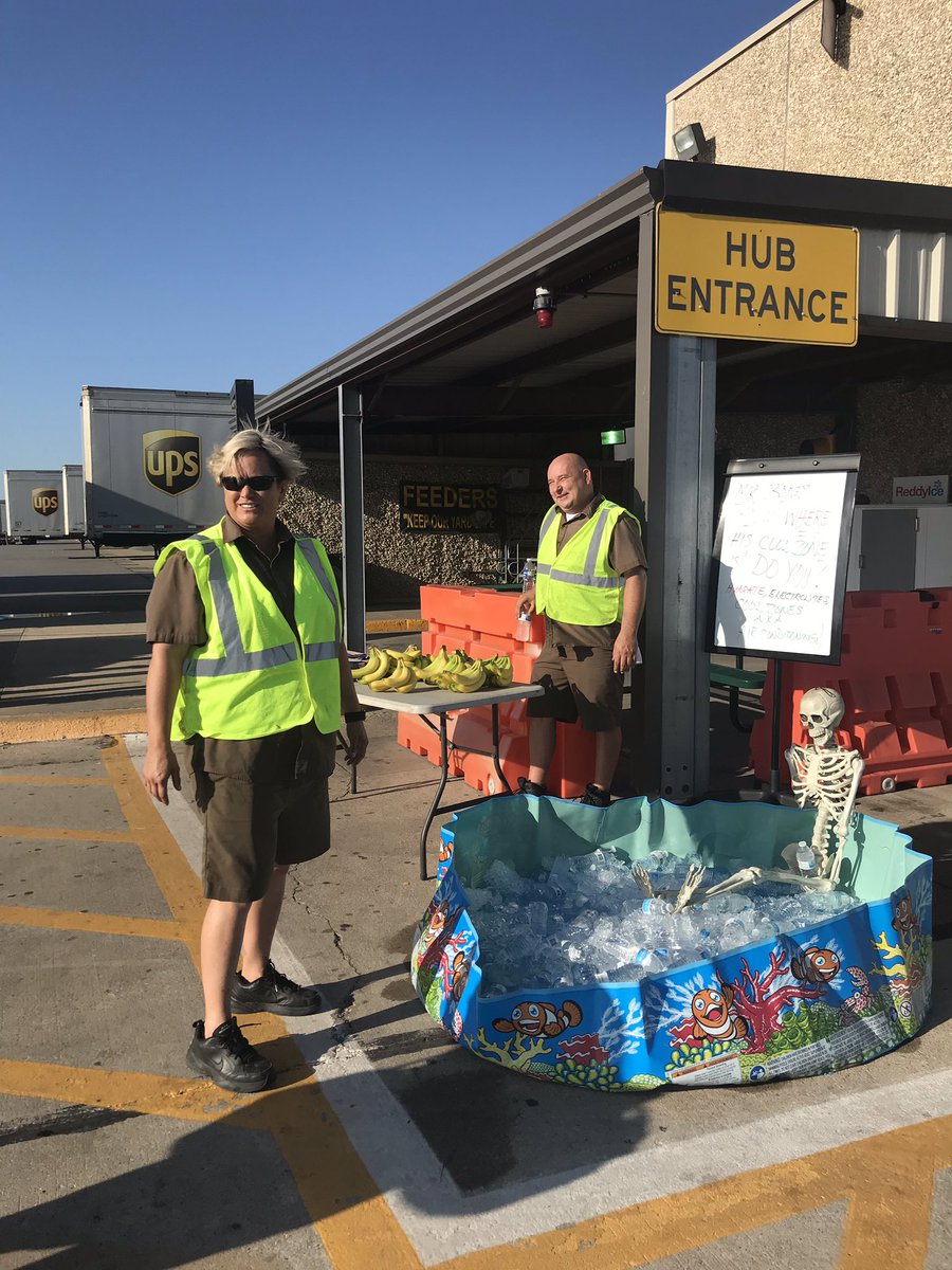 RandieTree's tweet photo. OKC Building hydrating for the last day of Prime Week! @upsokcmetro @Edmond_delivers &amp; Norman! https://t.co/zx7xdt0AU8