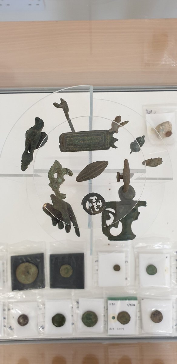 Wendreda_'s tweet photo. This weekend only! Come to Bosworth and view our amazing Roman temple finds, learn about temples, life in Roman Leicester and the Boudiccan revolt! @LeicsMuseums @ULASarchaeology @BosworthLCC https://t.co/0TN27ixDZ9