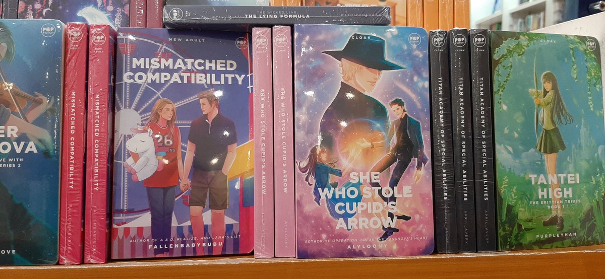 LittleRed_Dress's tweet photo. Marami pang stocks ng #SWSCA ni @iamAlyloony sa NBS SM Fairview https://t.co/M1bNk0GH2W