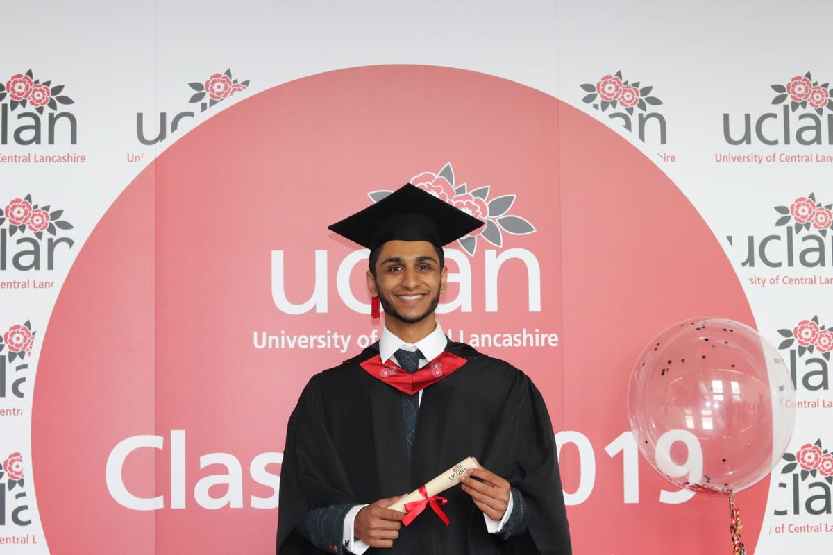 Meeha_x's tweet photo. #UCLanGraduates https://t.co/BANGpkbjJY