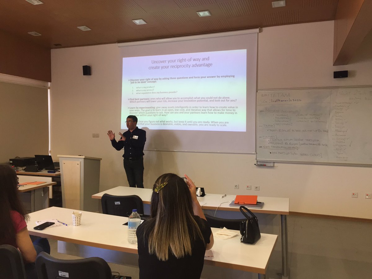 SelinArslanhan's tweet image. Bugün #2techmeetup başladı! #2tech buluşmalarıyla bilim, teknoloji, gelecek konuşalım istiyoruz. Yaşam bilimlerinde birlikte değer yaratmak için #2tech buluşmalarını takip edin. #lifesci #2techmeetup @BounLifeSci