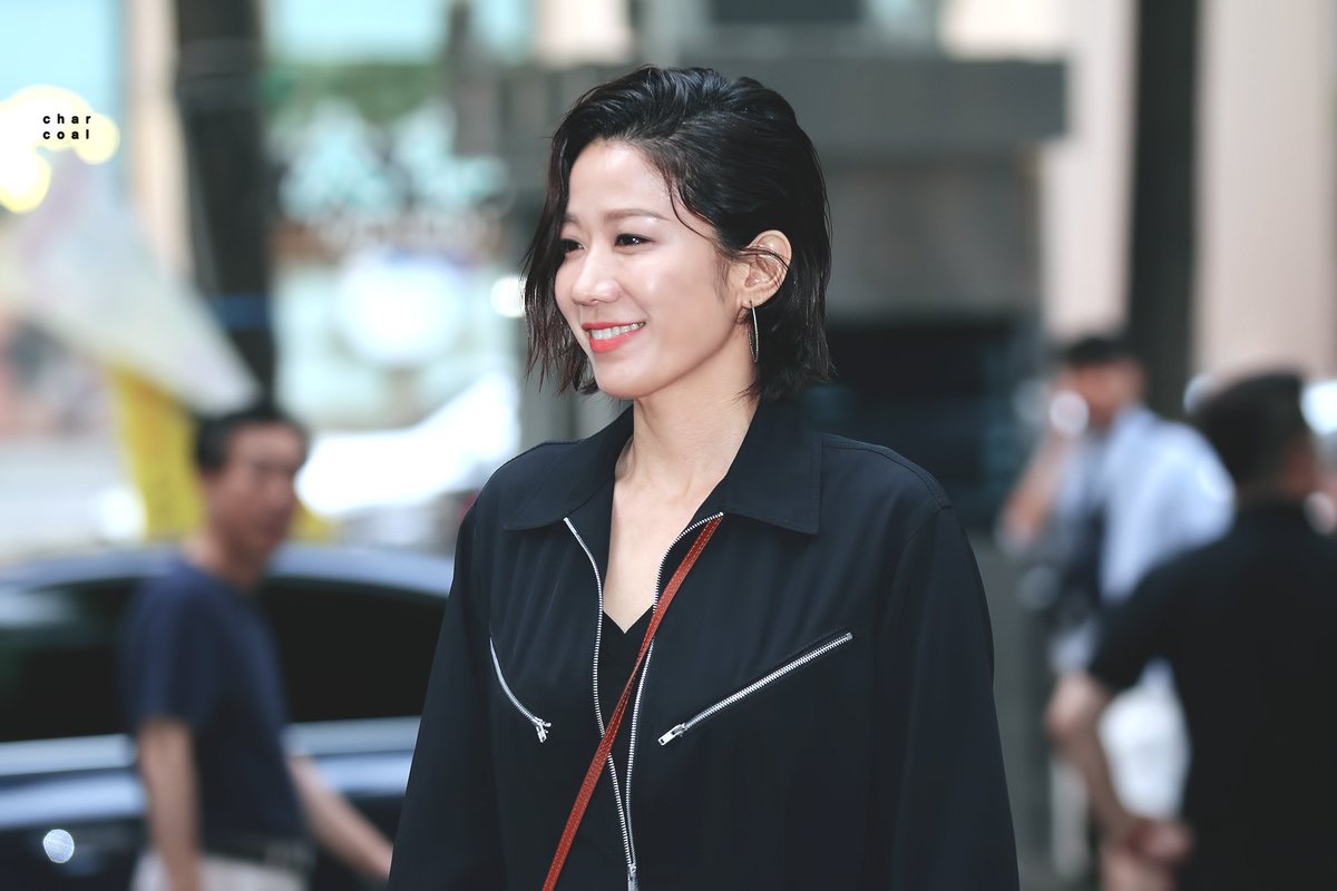 190718 #검블유 종방연 #전혜진
bit.ly/2O2KdCQ