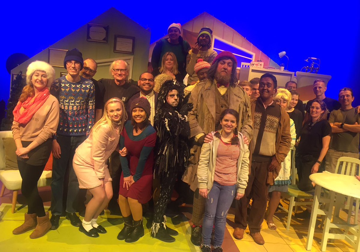 davidwalliams's tweet photo. Wishing the brilliant cast &amp; crew of @CHICKENSHED_UK &amp; 
@SamBradshawPro1 a wonderful opening night &amp; successful tour this summer with #MrStink 
@stinkytour GO! https://t.co/vPcjmSof1e