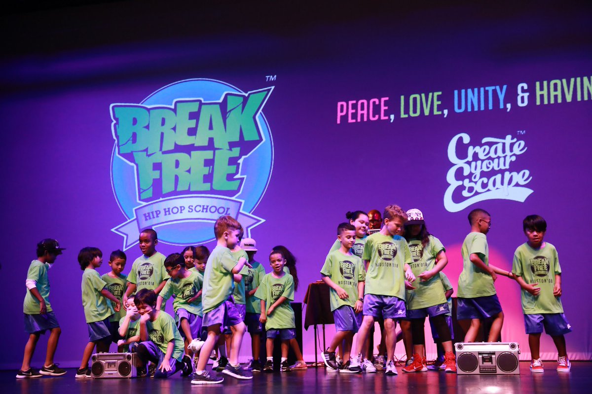 BreakFreeHou's tweet photo. ๐ฃMARK YOUR CALENDARS๐
Our @breakfreehouston - Northwest location is having its summer recital on July 27th. The venue is @matchouston and start time is at 7pm. Make plans with friends and family and weโll see yโall there ๐ #breakfreehouston #createyourescape https://t.co/DSv2gC04sb