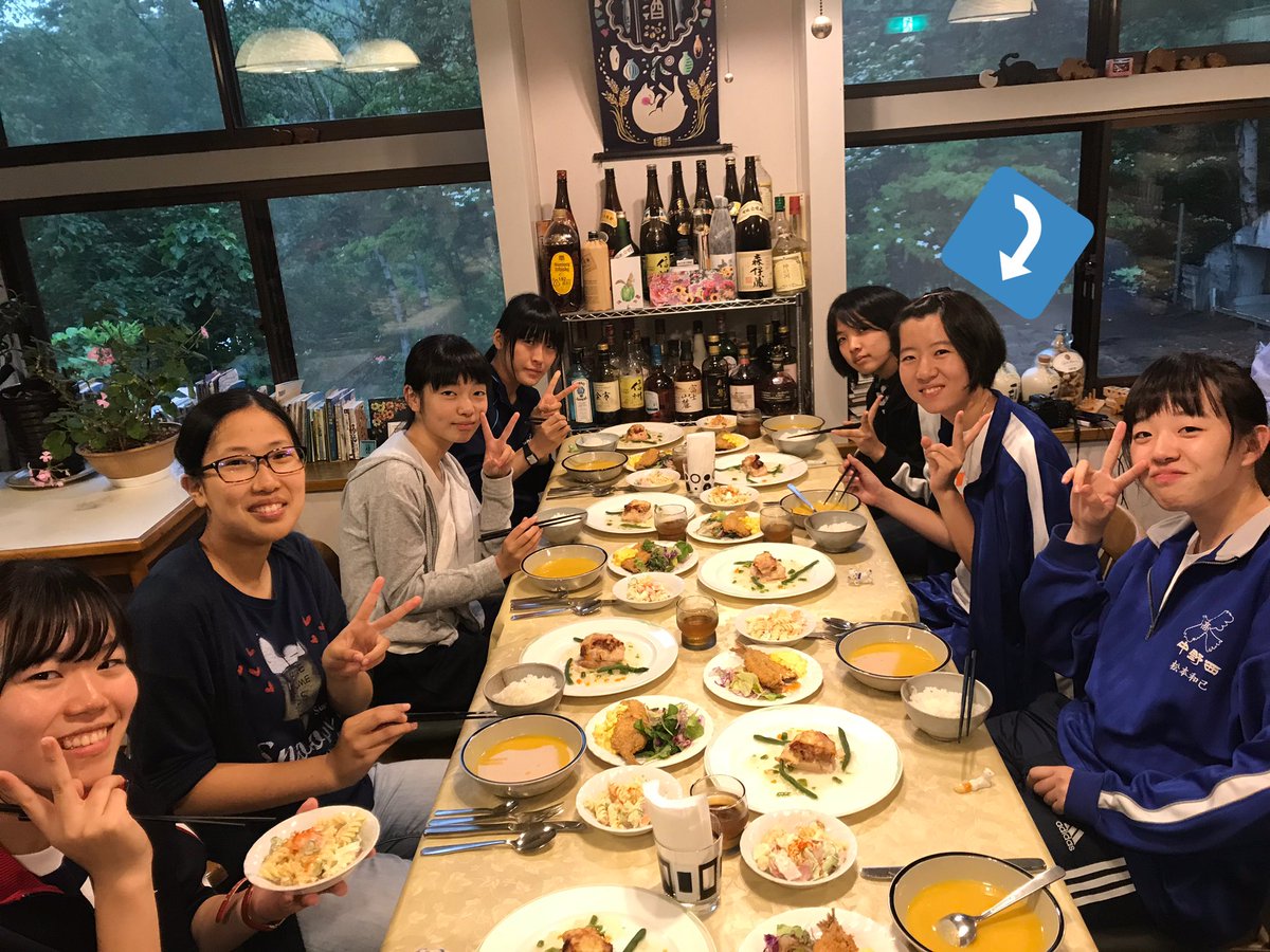 NNWE34th's tweet photo. 合宿でのひとコマ
トマト大好き人間降臨でした笑笑
トマトがあれば生きていけそうです！
犯人はこの子🤭 https://t.co/vUKieEC6Sb