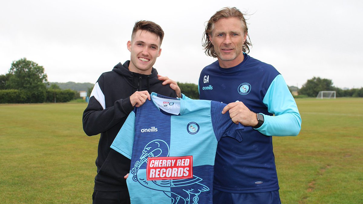 wwfcofficial's tweet photo. @paul_ps17 The gaffer loves a Loan Ranger...

Welcome @paul_ps17! https://t.co/Yr04nABSTp