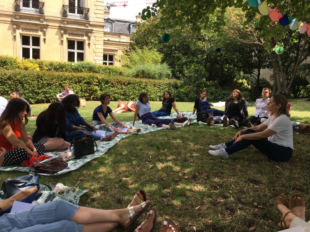 Hutchinson_Co's tweet photo. #Hutchinson women team is already preparing the @LaParisienne6km race in September! We canβt wait to be there πͺπͺπͺ #HuntForChallenges #WeMakeItPossible https://t.co/MwlxNZDAYm