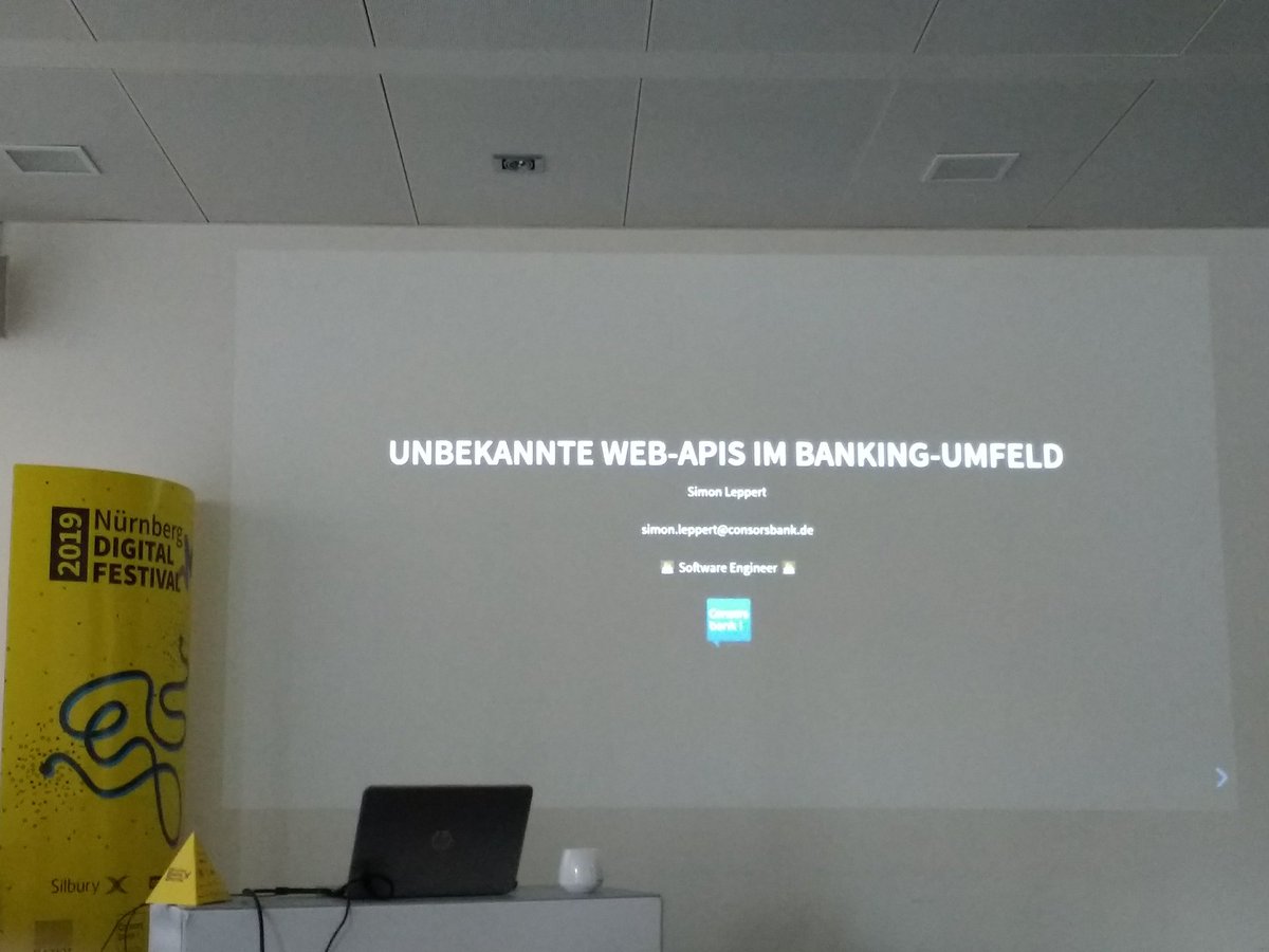 _cwkr's tweet image. Great talk about #WebSpeechAPI #WebBluetoothAPI and #WebStreamsAPI at @consorsbank, thanks! #nuedigital #nuedigital19