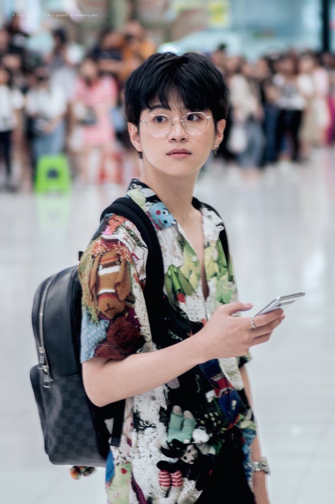 MisAmy8's tweet photo. @C_Kooky1 @Igot7Lx @2wishhappiness @jP6RHNJLoe0Qag6 @2wish34 @i7L7dEtQeSJe03F @trasherbangkok Time is limited，but love not 
Cr.logo
#datenight 
#2wish https://t.co/bTiclpGUBA