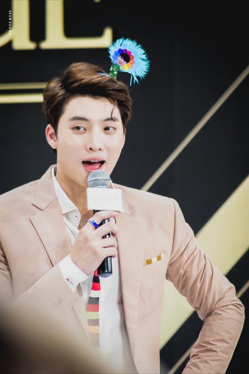ScalightQAQ's tweet photo. @MisAmy8 @C_Kooky1 @Igot7Lx @2wishhappiness @jP6RHNJLoe0Qag6 @2wish34 @i7L7dEtQeSJe03F @trasherbangkok @bplannnnn @m34nismind You guys are really the cutest creature in the world.
Cr.logo 
#datenight 
#2wish https://t.co/mx0Sx2qc3c