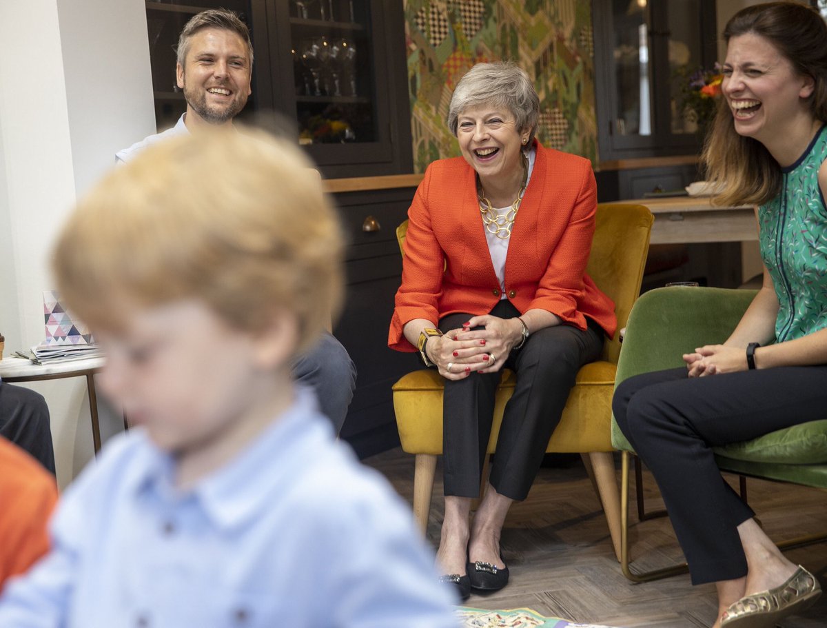 We need to change the expectation that it’s always the mother that takes on most of the childcare at the expense of her career. I spoke to parents about how we want to make parental leave fairer. 

gov.uk/government/con…