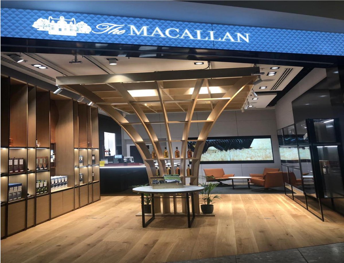 hackpenhill's tweet image. We are pleased to announce the successful completion and handover of a #commercial #fitout #project for the NEW @The_Macallan #whisky store in @HeathrowAirport T5. It is now open, so if you are passing through T5 be sure to pop in to see them. Welcome to Heathrow The Macallan.