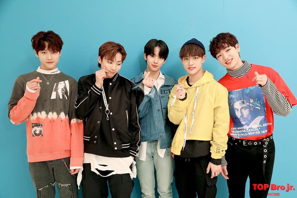 narakpottsubo's tweet photo. 빛나 MCND 응원하고 있어요 
👏👏👏
아자아자 화이팅!!!
#MCNDMATE #QUEST_1 https://t.co/Q583KnJuSs