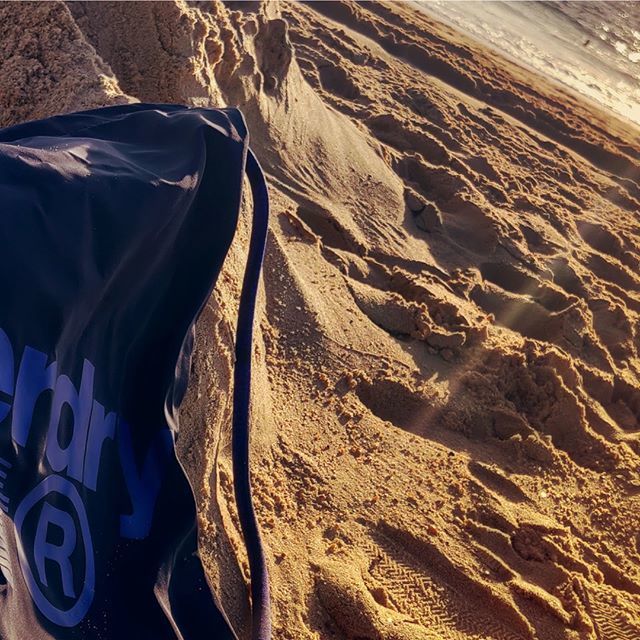 Little_FestOff's tweet image. [JEU CONCOURS]
@Superdry t'équipe pour la plage ! 🏆 À gagner &amp;gt; 2 x 2 sacs de sport.
.
Pour participer :
▪ Like la page @Superdry ET ce post,
▪ Tag le/la pote à qui tu vas offrir le 2nd sac.
.
⏱ Tirage au sort le 24/07 et annonce des gagnants en comme… ift.tt/2LwMpk3