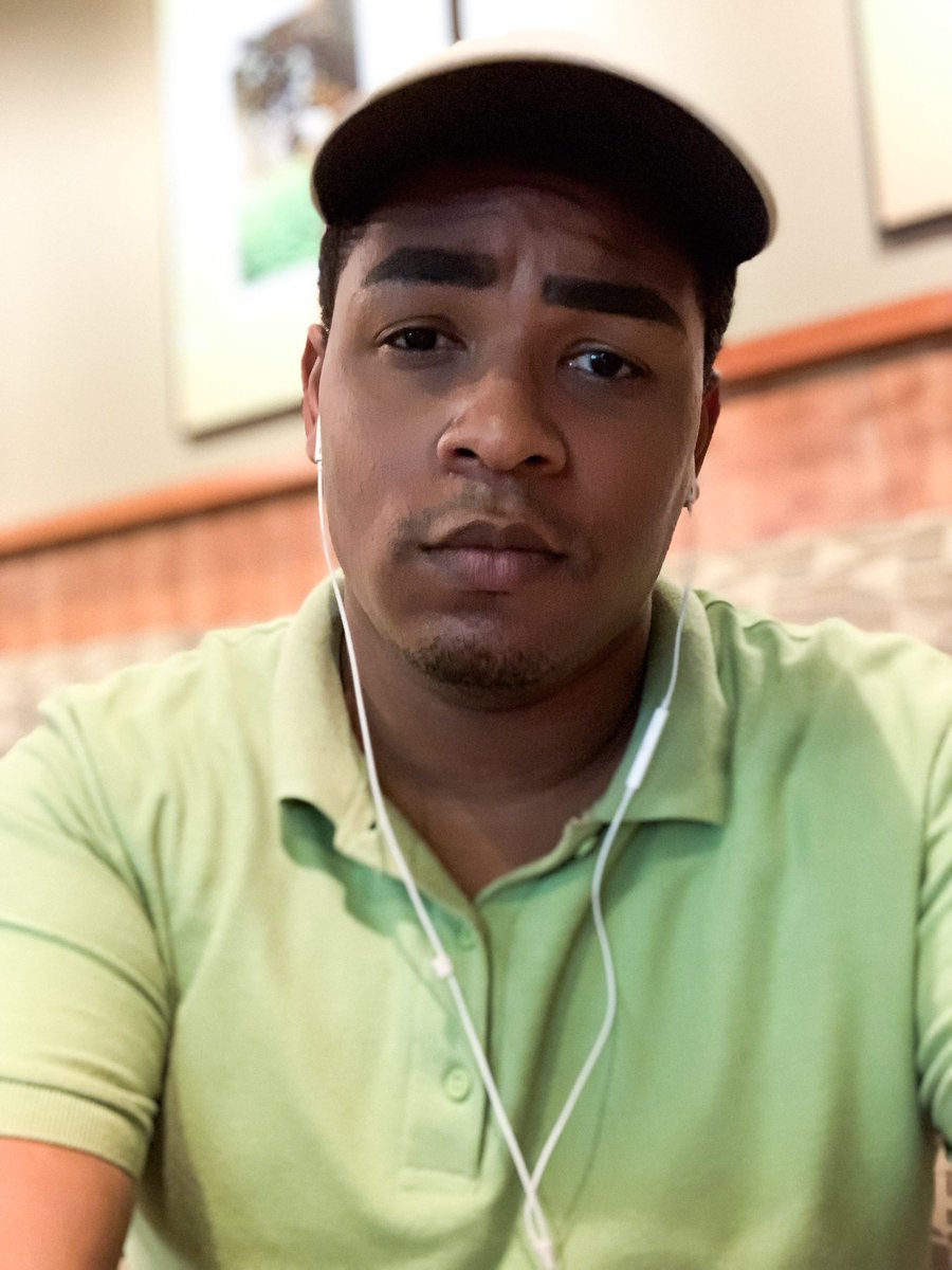CritBard's tweet photo. CONTACTS : IN.
WORK CAP : ON.
BRAIN : TIREDT.
Time for a FRIDAY OF FACES! Whatcha up to? How are you feeling? Show your face & let’s show some love to one another today!
#CriticalBard #CBChats 🎶❤️ https://t.co/Le9tzTyvAw