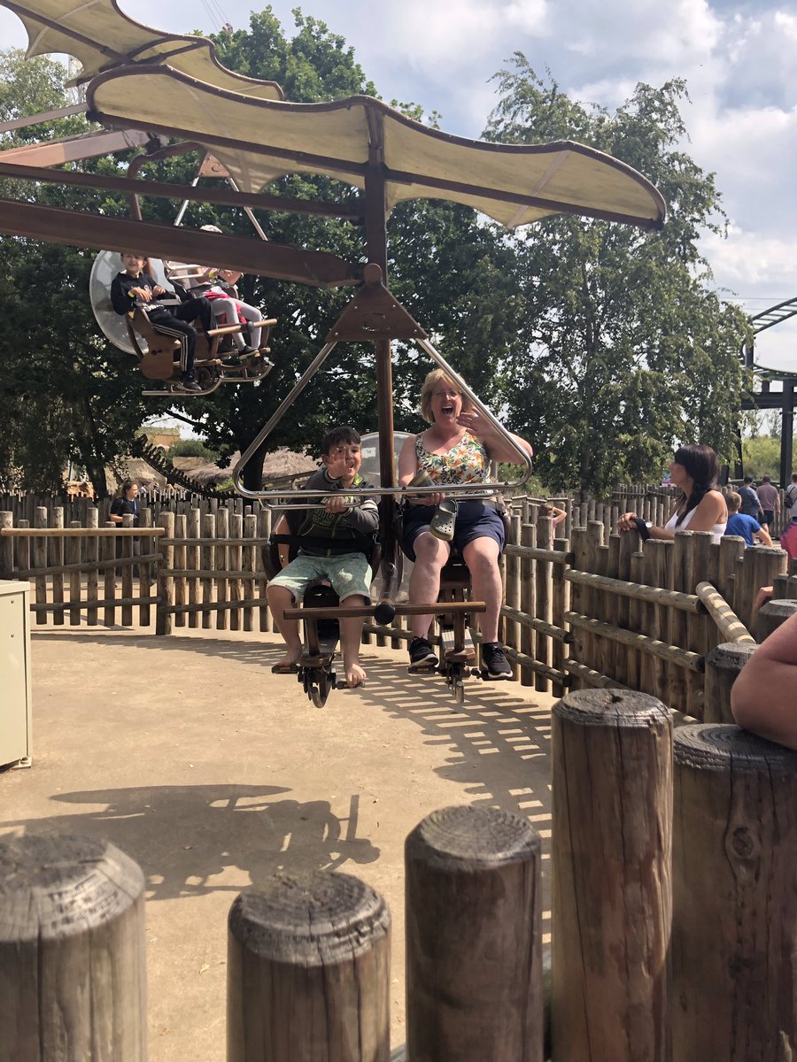 StillingtonPri1's tweet photo. The school had a great time at Flamingo land earlier this week on rides and at the zoo. @flamingolanduk https://t.co/yg0qS27b2t