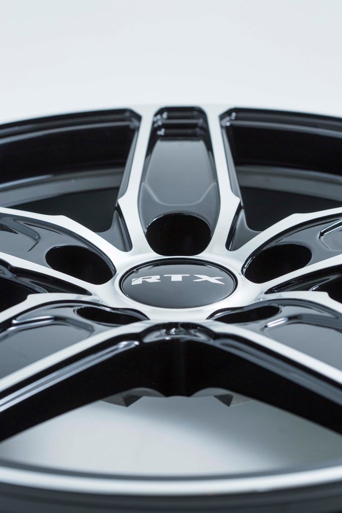 RTXWHEELS's tweet photo. #RTX Frost - Black machined.

#rtxwheels #qualityalloywheels #alloywheels #cars #carlife #carlifestyle #wheels https://t.co/RDAZvNdKoV