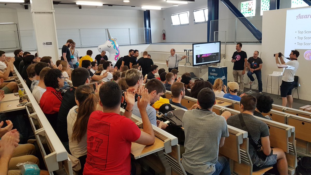 LTrebulle's tweet photo. Remise des prix du #GameDay organisé @EPITA pour clore notre séminaire #Cloud avec @awscloud et @AWSFrance 
Avec plus de 300 participants, c'est le plus grand #GameDay organisé à ce jour !
Poke @Werner et @adrianco we are waiting for you @EPITA next time in Paris https://t.co/Wwgv9X0Axu