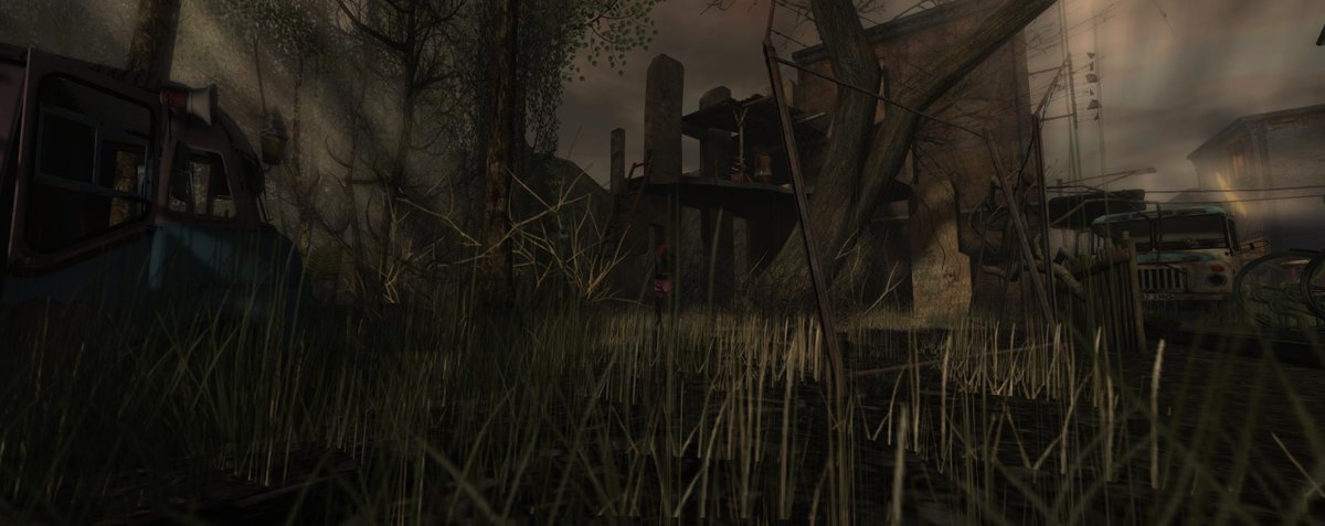 I've spent the night here...was tough living here for over 20 years. Fighting against the gangs and the hunger. People need to steal food from strangers or worse for survive. I gave food, water and money to an old man and he left me this place for the night #DarkSirenBackAtHome