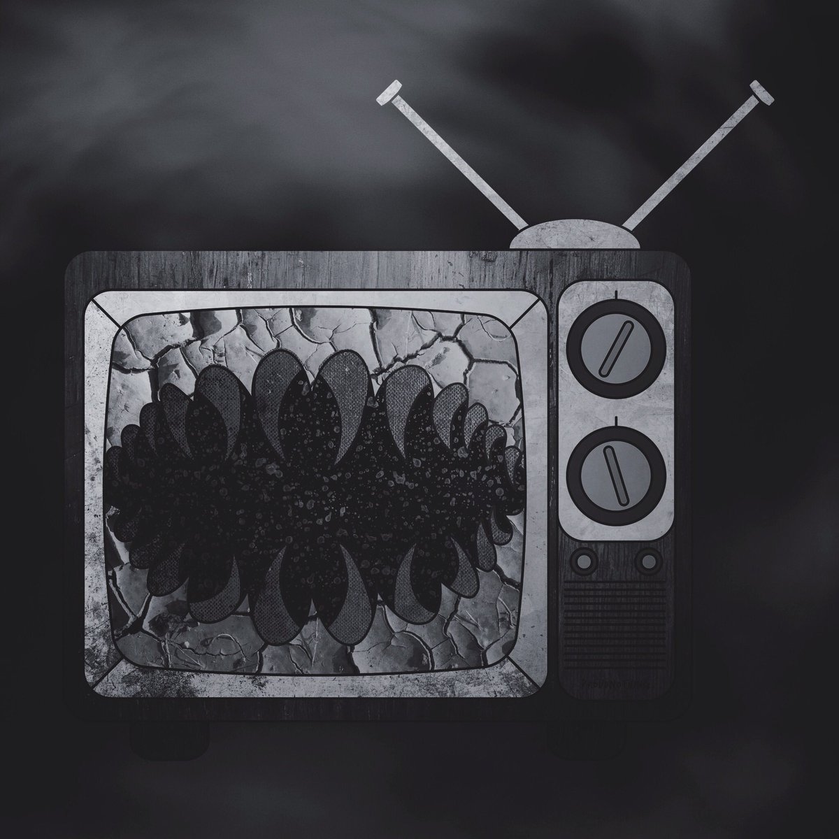 Proudnothingg's tweet photo. As it got older, the TV became vicious. 
https://t.co/NzCsK34pPf 📺 https://t.co/TSQQR7rCf7