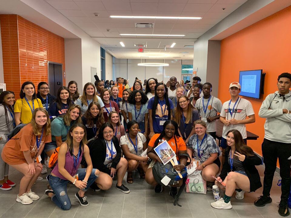 TeamRaven_SHSU's tweet photo. That’s So RAVEN! 
That’s So RAVEN!! 
R-A-V-E-N, Raven, Raven for the WIN! 

Good luck to you all on your college journey my loves! Do great, stay committed, &amp; NEVER forget your WHY! 🐾 https://t.co/Sxv6lsjhnT