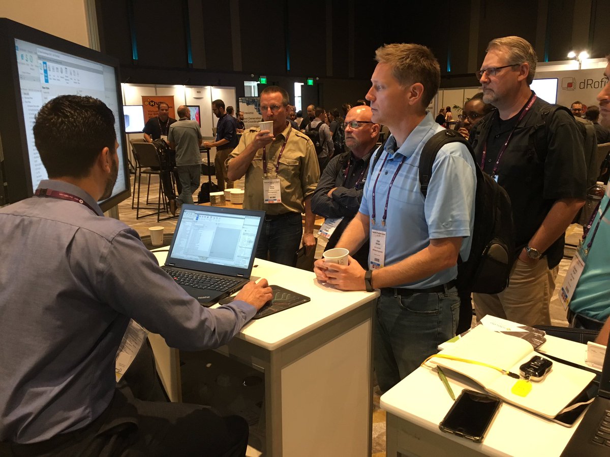 Rwtaylor_Revit's tweet photo. It’s @sashpdx mesmerizing the crowd with @IdeateSoftware at #biltna #DBWNA @BILTevent in Seattle!  #ideatebimlink #ideateexplorer #ideatesticky #ideateapps #ideatestylemanager https://t.co/FWMfk3sTgY