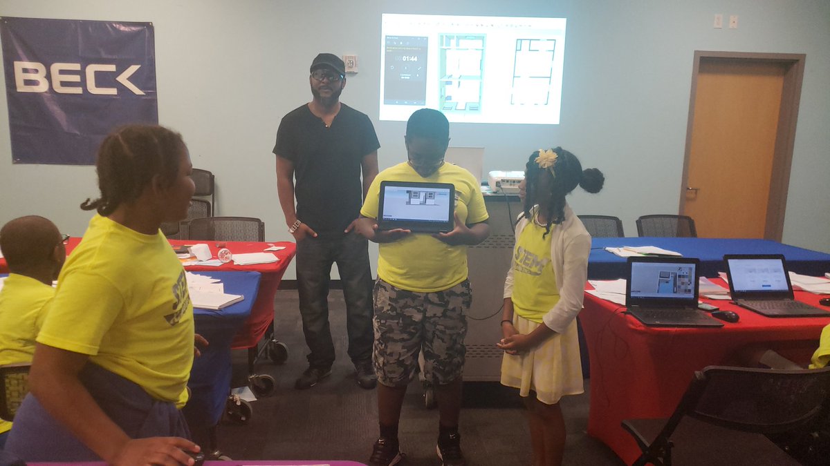 MzVegaEugene's tweet photo. #FridayThoughts So proud of Mikayla and her team as they present their sketch up design for homeless veterans in Tampa. Thanks #STEMXposure for giving these 3rd-5th graders @HillsboroughSch the opportunity to give back. @TampaBaySTEM @HABSEconnects https://t.co/yVof8XsSG7