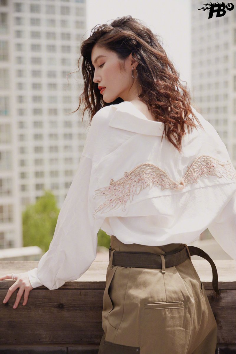 SuiHe_TH's tweet photo. Sui He ถ่ายให้กับ FB The 8th Issue 
📸 ลั่นชัตเตอร์โดย: 王天尧 https://t.co/fXizN0qBwJ