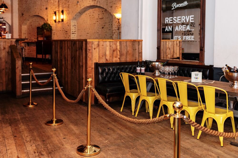 Got a big day coming up? Take the stress out of party planning and let our events team work their magic! ⠀
⠀
Reserve an area of the bar and choose from one of our amazing drinks/food packages available on our website barsmith.co.uk