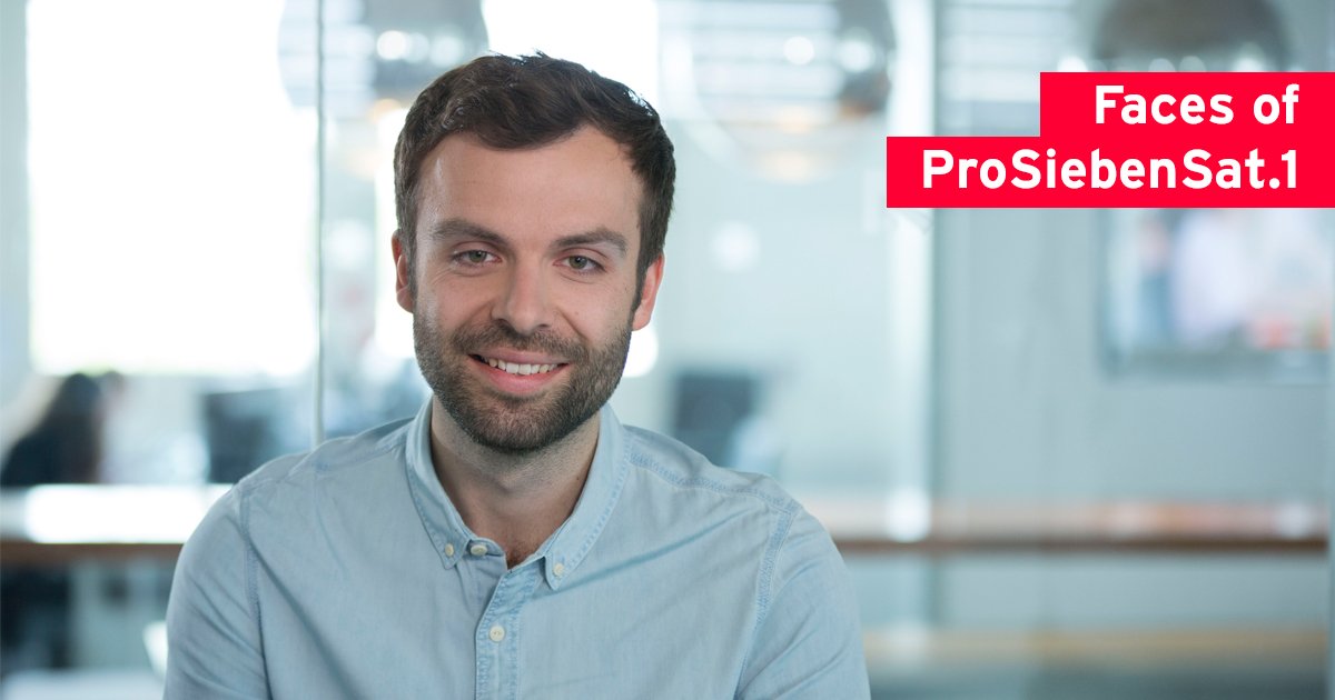 P7S1Group's tweet photo. #Storytelling? Kann er. #BrandedEntertainment? Sein Metier. Digitale #SpinOffs? Kein Problem. Maximilian Klopsch☝️ Als GF der #SevenOneAdFactory kennt er sich bestens mit kreativer Vermarktung aus. Im #FacesOfP7S1-Interview steht er uns nun Rede & Antwort: https://t.co/YYHaFDgQBw https://t.co/BwjvD2NMZW
