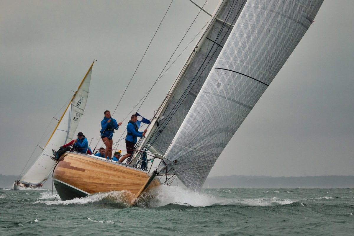 Wet and wild racing in 25knots apparent on the final day of Panerai British Classic Week. Read up on today's action on the water here:
bit.ly/32zFMTe #paneraibritishclassicweek
Photos: Chris Brown Photography