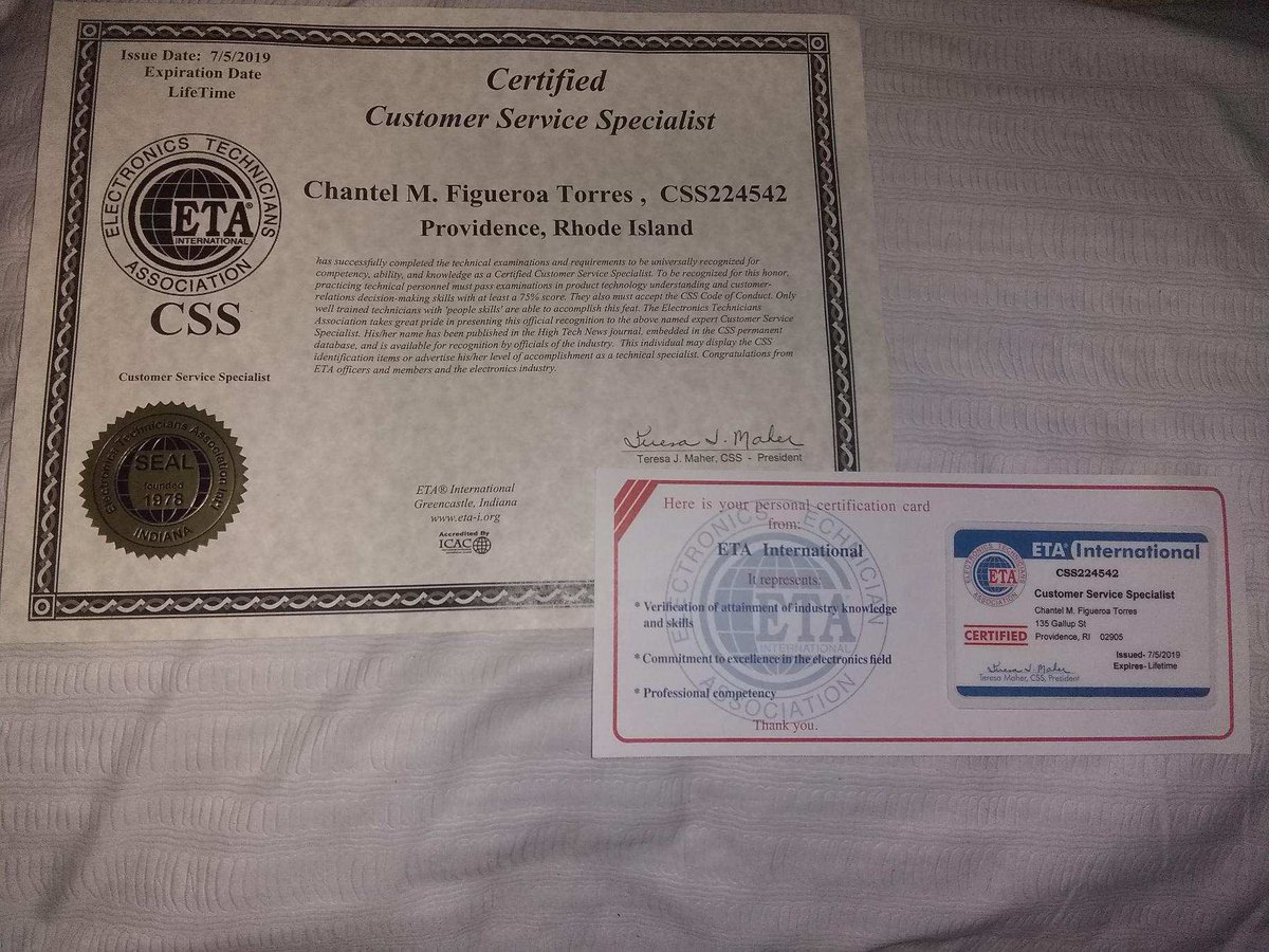 PCTASkillsUSA's tweet photo. Congrats to Chantel, recent PCTA graduate and 4th place winner in the customer service competion for SkillsUSA, on being certified as a customer service specialist and being a lifetime member of the ETA!! @SkillsUSARI @SkillsUSA @Judy_Fried @PCTAProvidence @Jorge_Elorza https://t.co/nSsv8WSlto