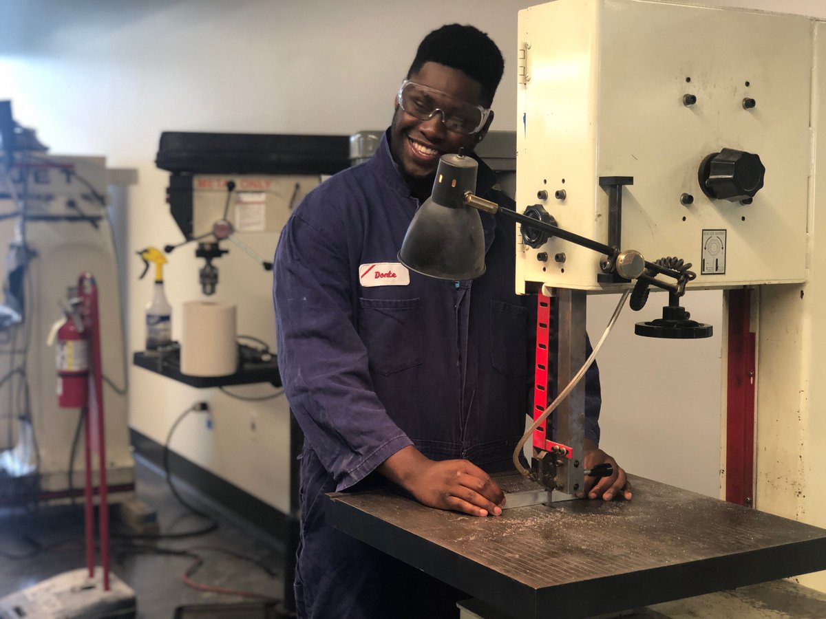 We’re recruiting trainees for our Next Generation Manufacturing training program with #SFMade, <a href="/HumanmadeSF/">Humanmade</a>, and <a href="/YCDjobs/">Young Community Developers</a>. The 12-week course starts Sept 3rd &amp; includes a 3D printing or CNC machining track. Email rima@sfmade.org to learn more. humanmade.org/workforce-deve…