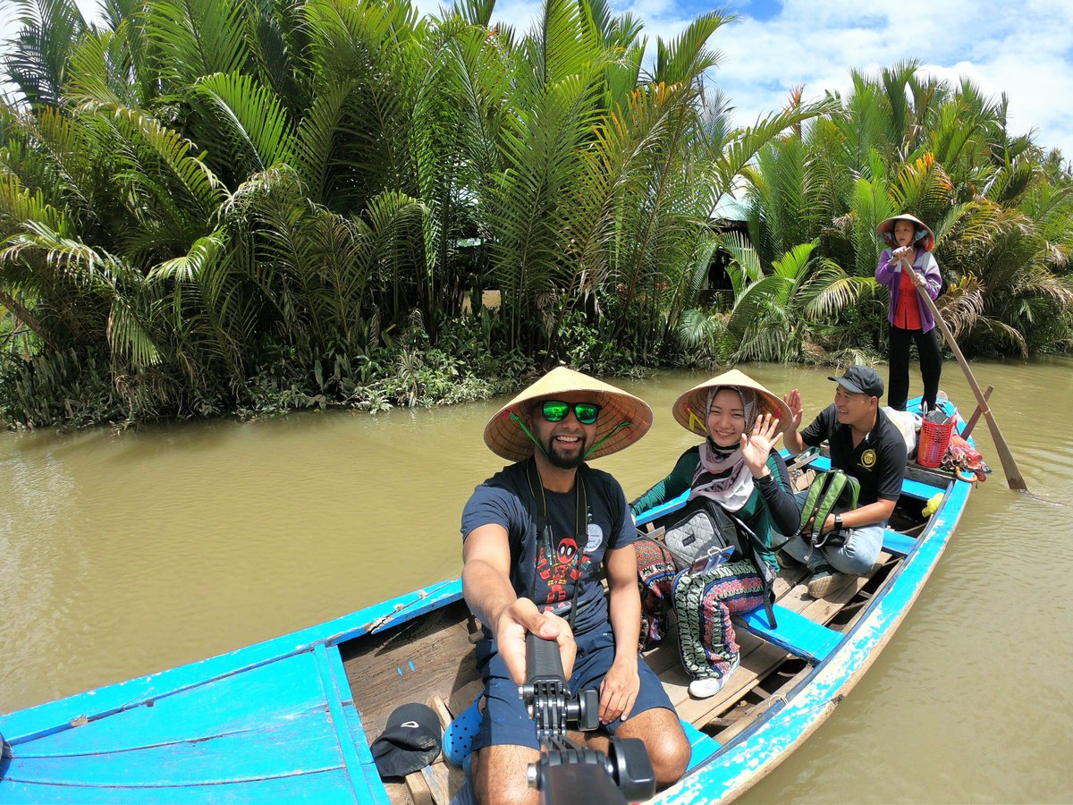 kapilricky's tweet photo. @CrocsIndia #MyViewfromCrocs #crocsGoesEVeryWhere :) #VietnamTrip #RickyDiaries #globetrotter #vietnam #Hanoi #MekongMoments #mekongDelta #mekongMinis https://t.co/PWXeJXwQfy