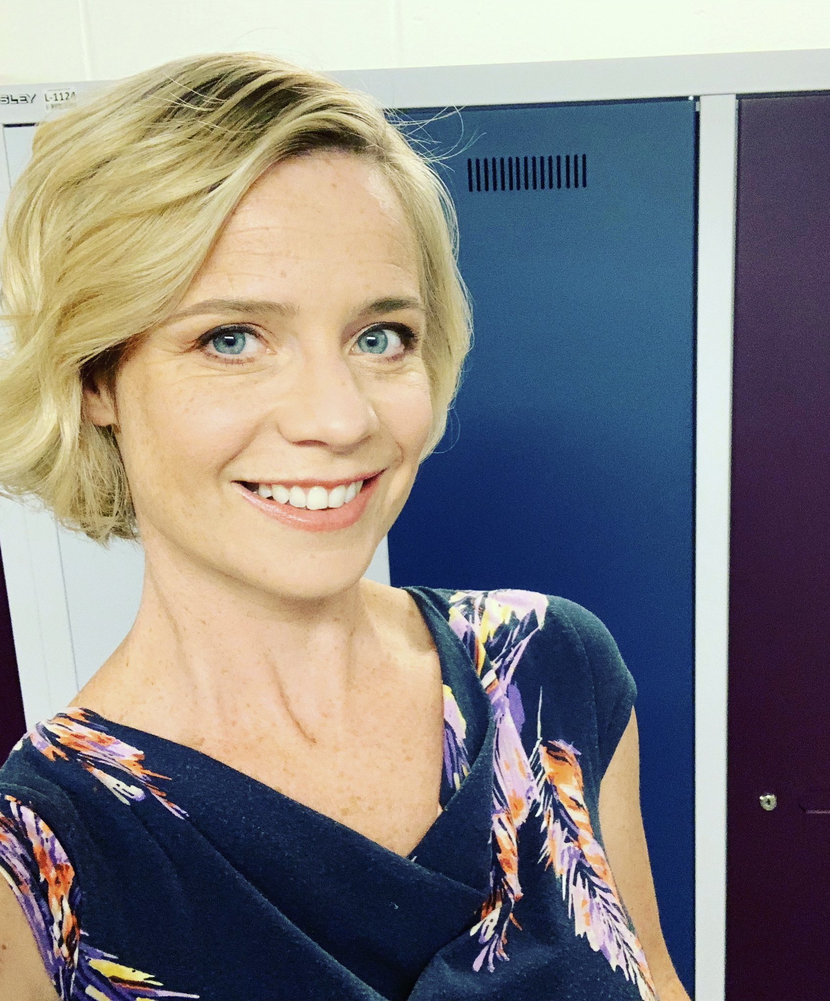 Sarah keith lucas images - Ray Mach on Twitter: "BBC weather girl Sarah...
