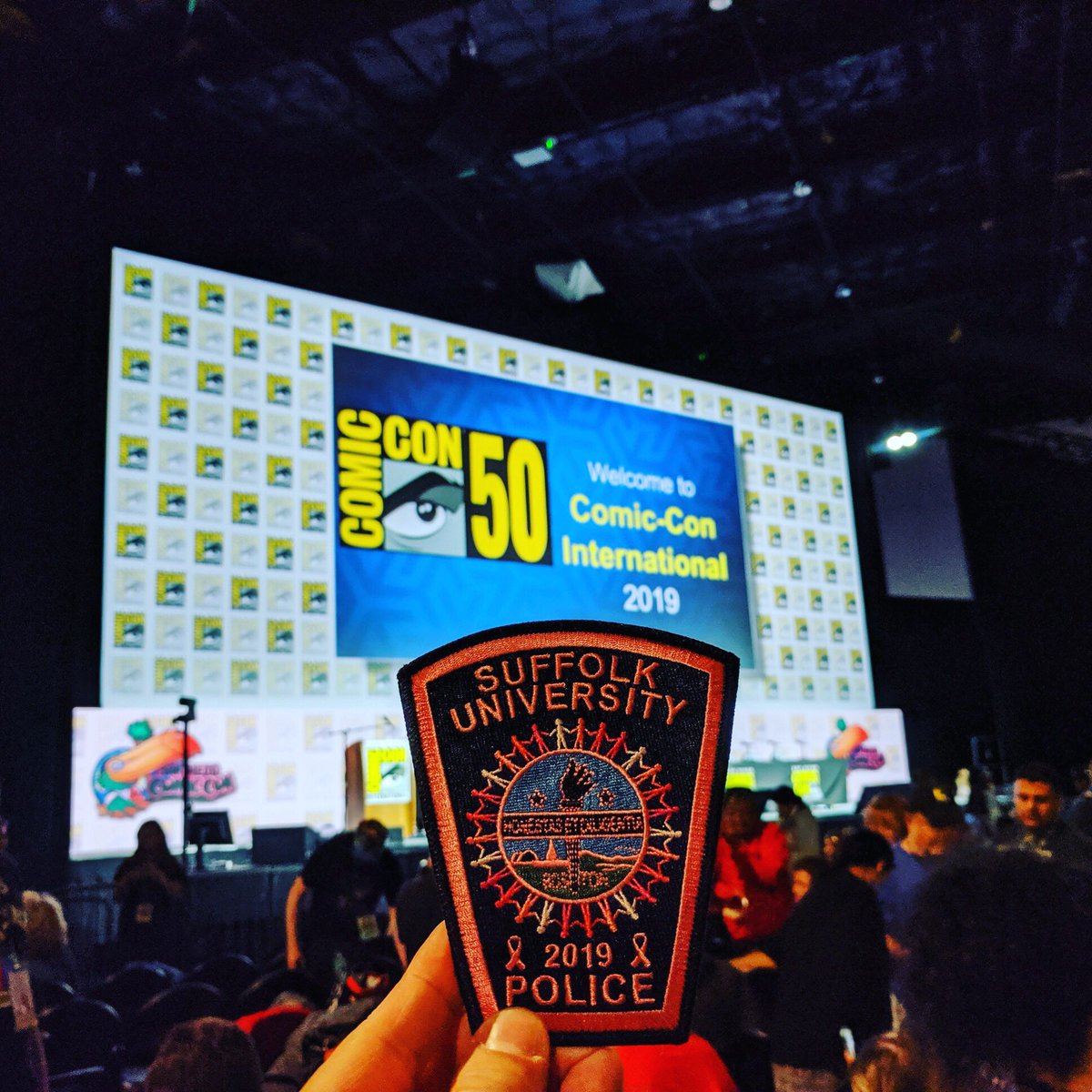supd617's tweet photo. @suffolk_u Please remember to stay cool and hydrated in the heat. For day 2 for #pinkpatchtravels, the SUPD @PinkPatchPrjct is in Hall H at San Diego Comic-Con! #sdcc2019 #pinkpatchproject https://t.co/gqspYqqALW