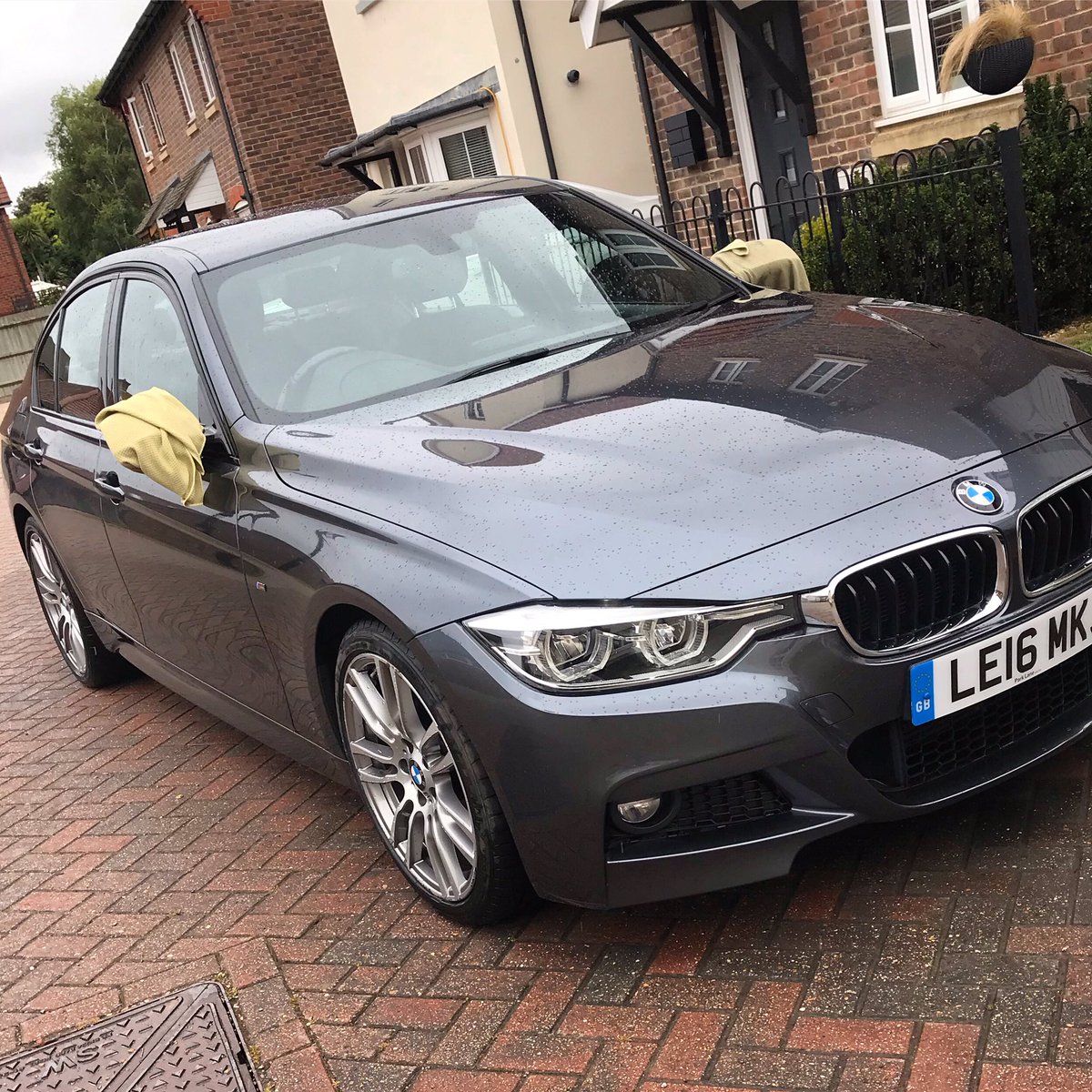 ashleyward___'s tweet photo. The last of the lease cars completed today . Five lease cars completed this week along side our regular bookings #busyweek #detailing #wardywash #leasecar #cleancar #worthing #valeting #happycustomers https://t.co/aZEatHm6Xa