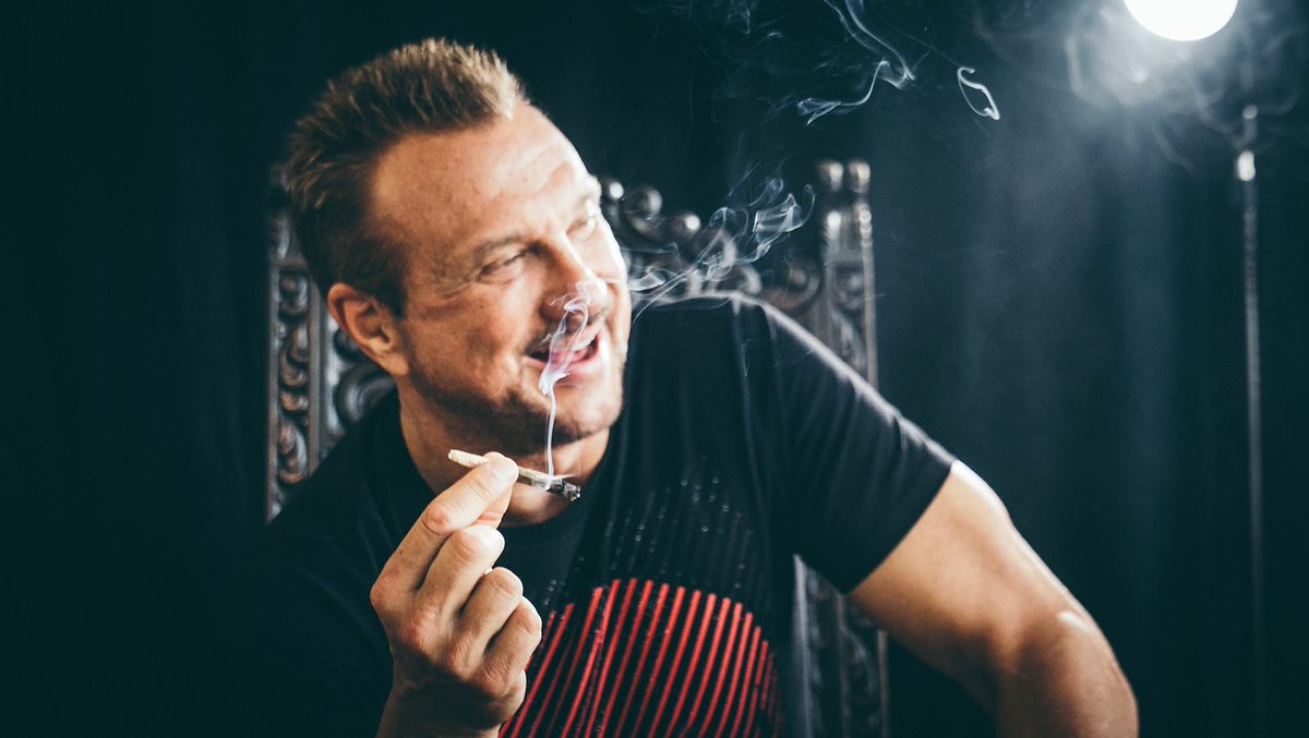 Read my full interview with <a href="/Weedmaps/">Weedmaps</a> to get advice about working in the cannabis industry that no one else is going to give you: News.Weedmaps.com/2019/07/bigmik…

#CannabisCommunity #Cannabis #Growers #Business