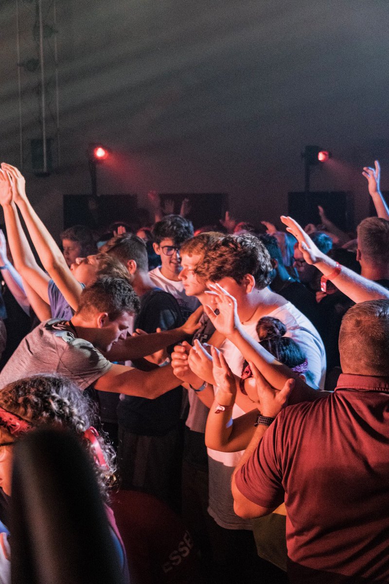 victorytulsa's tweet photo. Youth on fire, The heartbeat
of the church. #CAMPFERENCE
______
VYTulsa makin’ everyone have
real FOMO, 1 more session to go! 💥👏 https://t.co/Wz5FFoYttL