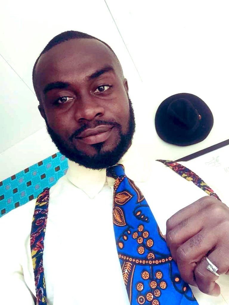 KwamePizii1's tweet photo. Am dropping the cover for the #StepWithGreatness #Africanprints #tie #collection soon.
This is my 4th collection and it comes with some unique #africanprints that you will love โค๏ธ- well selected prints I must say.
Kindly support me by retweeting and earn yourself a sample. https://t.co/q83WJyuv96