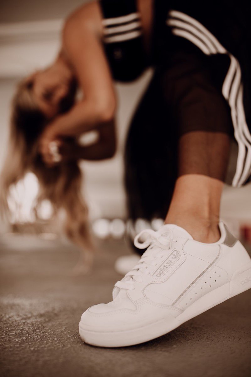 paige_arminta's tweet photo. just tiptoein my way to the @FinishLine! 👟 loving my @adidas Original Continental 80s! Shop them with the link below:

 https://t.co/l6UDgH0lcd 

@finishlinewomen  #sponsored https://t.co/LryMC3KTe6